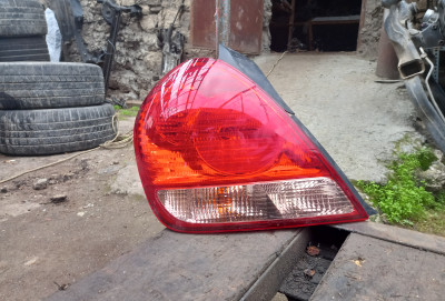 Arxa sol stop-Nissan Sunny