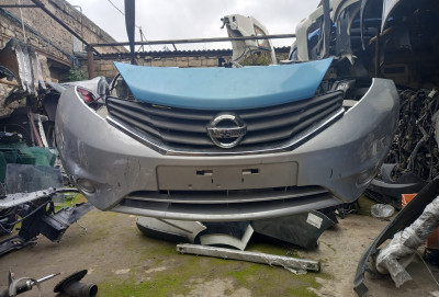 Ön bufer-Nissan Note