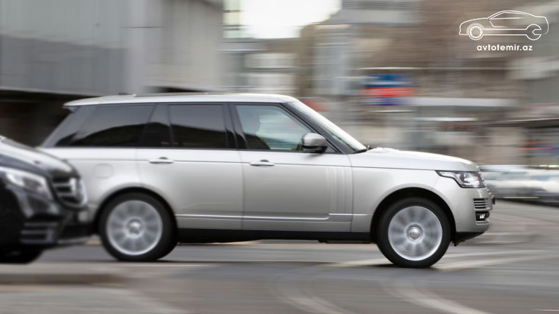 Yüz mindən çox "Range Rover" geri çağırılır