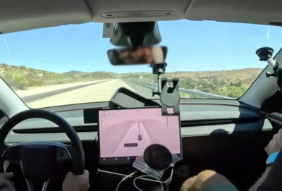 "Tesla"nın Amerika turu yarımçıq qaldı