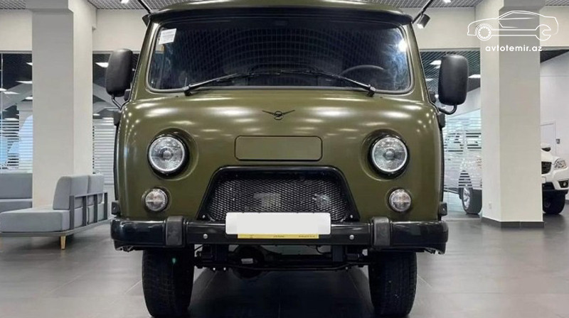 "UAZ"ın satışları yarıbayarı azaldı