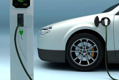Riskə gedib plug-in hibrid almağınız mənasızdır