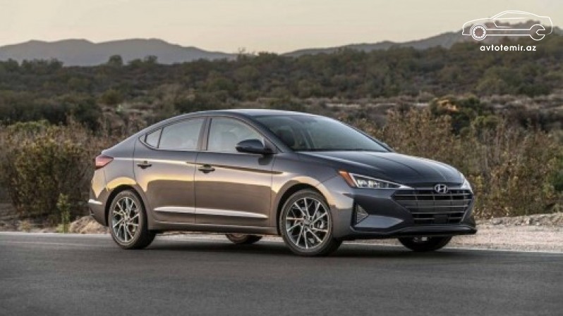 Yenilənmiş Hyundai Elantra təqdim edildi