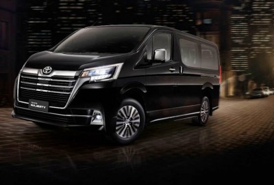 Toyota yeni dəbdəbəli miniven hazırlayıb