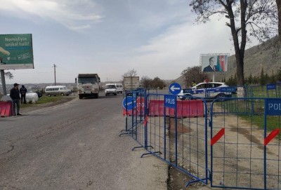 Postlarından yalnız bu şəxslər və  avtomobilləri buraxılacaq - YENİ QAYDA