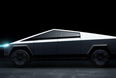 Tesla Cybertruck-ın satış versiyası bir qədər kiçik olacaq və hətta suda üzə də biləcək