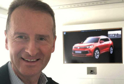 VW şirkətinin başçısı təsadüfən yeni krossoveri nümayiş etdirib