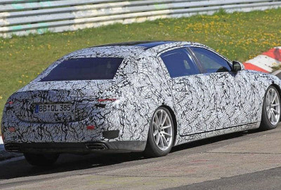 Mercedes-Maybach subbrendinin flaqmanı Nürbuqrinqdə sınaqdan keçirilir