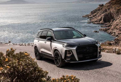 Carlex Design Hyundai Santa Fe modelini aqressivləşdirib