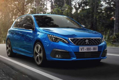 Peugeot 308 yüngül yenilənməyə məruz qalıb