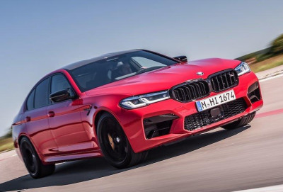 BMW M5 CS 650 at qüvvəli mühərrikə sahib olacaq
