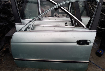 Ön sol qapı E39 Original