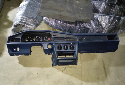 Şit pribor-torpeda-panel - W201