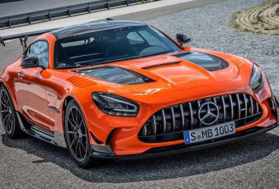 Mercedes-AMG GT Black Series modelinin qiyməti açıqlanıb