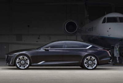 Cadillac markasının elektrik flaqmanı yayda debüt edə bilər