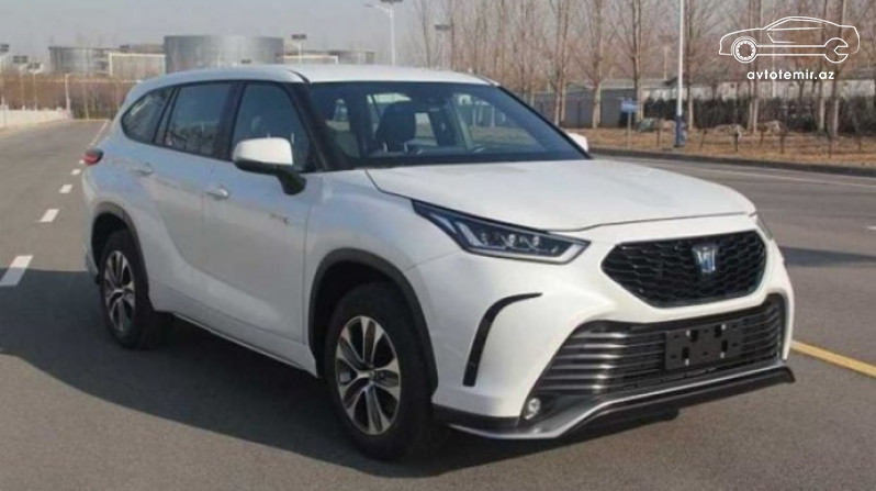 "Toyota" yeni modelini buraxacaq - "Crown"