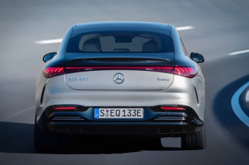 "Mercedes-Benz" elektrik flaqmanını təqdim edib