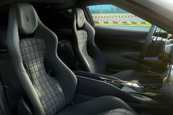 "Ferrari" xüsusi istehsal etdiyi modeli təqdim edib