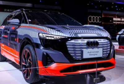 "Audi" böyük elektrik krossoverinin prototipini nümayiş etdirib
