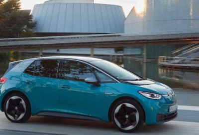 "Volkswagen" yeni hetçbekini təqdim etməyə hazırlaşır