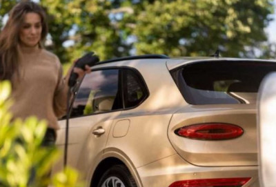 "Bentley" markasının ilk elektrokarı krossover olacaq