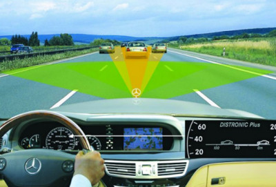 Distronic Plus sistemi sürücünü əvəz etmir, yalnız ona kömək edir