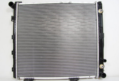 MB W124 SU RADIATORU I-PARTS